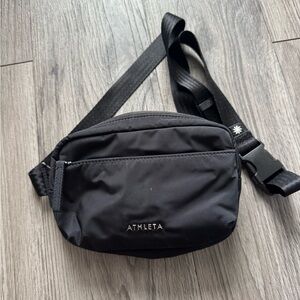 Athleta All About Crossbody Belt Bag